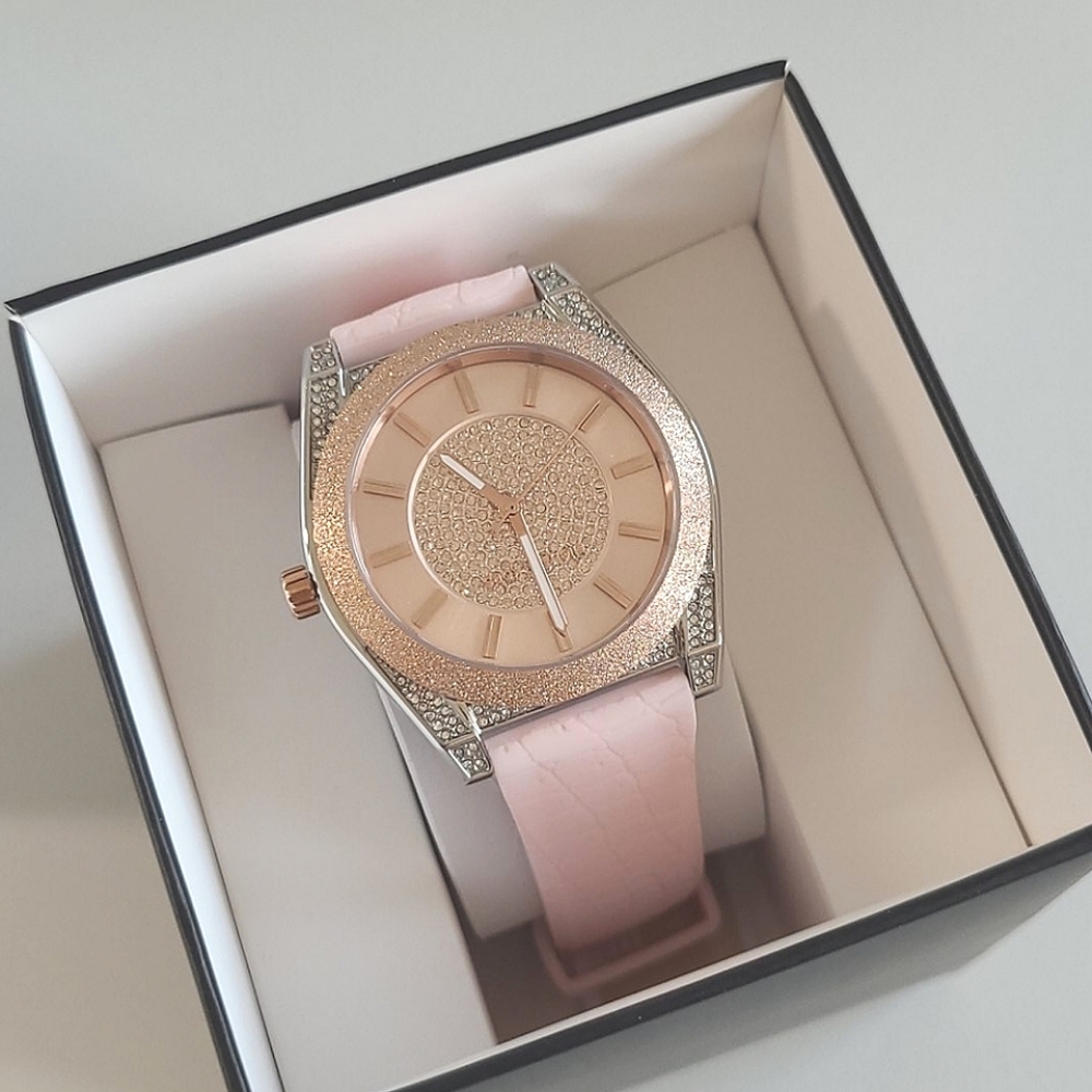 MICHAEL KORS Rose Gold Pink Silicone Strap Watch